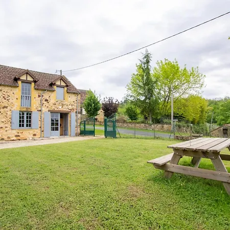 Holiday home Maison Confortable Avec Terrasse, Pres De Belves - Jardin Clos, Bbq, Animaux Acceptes - Fr-1-616-20