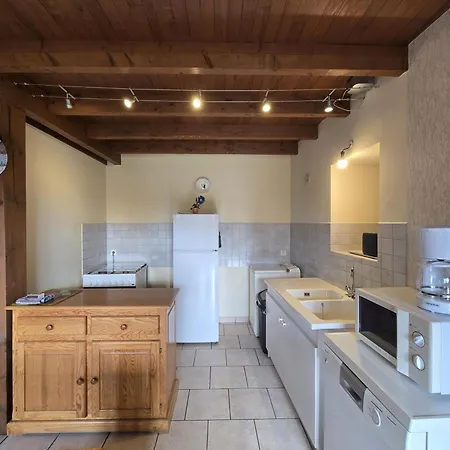 Maison Familiale A Pres De Belves - Fr-1-616-20 *
